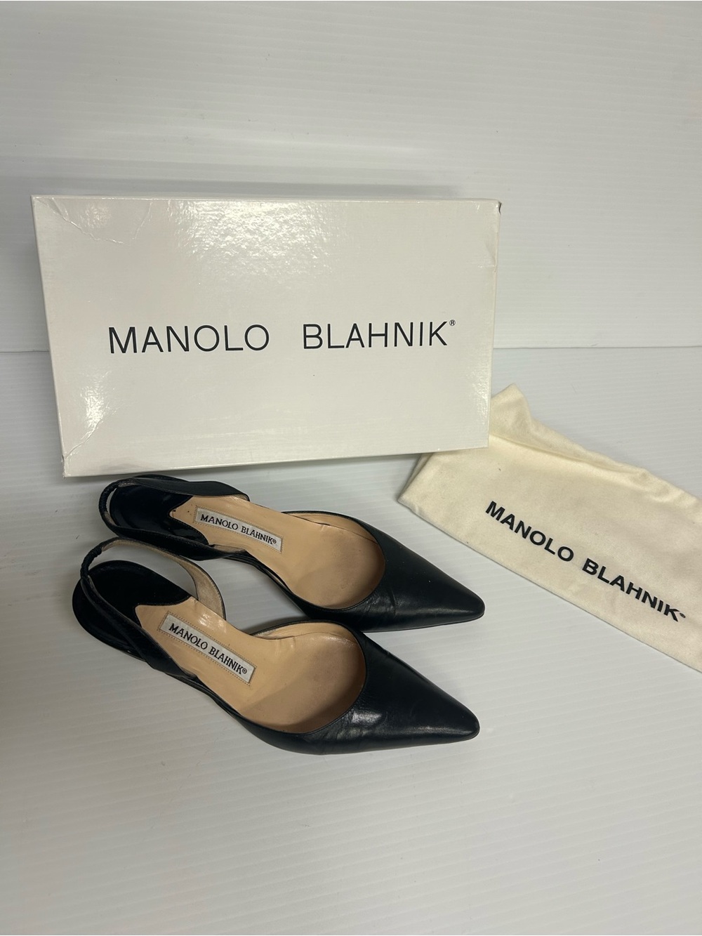 Manolo Blahnik Carolyn Pointed Toe Black Sling back Pumps Size EU 35.5 US 5.5